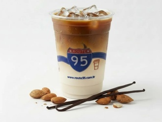 Marry Me Iced Latte (14 Oz) görseli