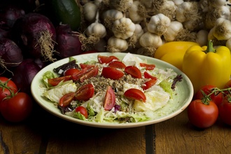 Cevizli & Tulumlu Salata görseli