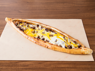 Kavurmalı Kaşarlı Pide görseli