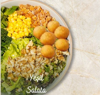 Tavuk Köfteli Yeşil Salata görseli