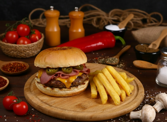 Füme Etli Burger görseli