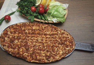 Acılı Lahmacun görseli