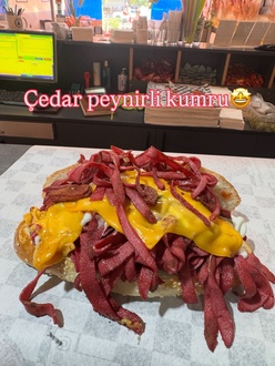 Çedar Peynirli Kumru görseli