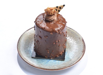 Krokanlı Pasta görseli