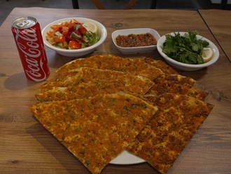 2 Adet Lahmacun+coca-cola (33 Cl) görseli