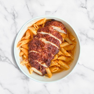 Domates Sos Ve Çıtır Tavuklu Penne görseli