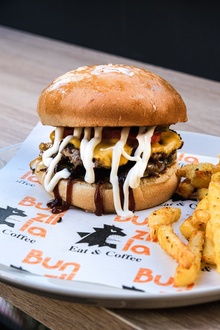 Melted Mushroom Burger görseli