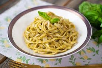 Pesto Soslu Makarna görseli