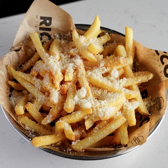 Trüflü Parmesanlı Patates Kızartması görseli