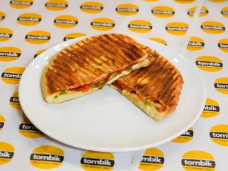 Tombik Özel Tost görseli