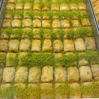Fıstıklı Özel Baklava (500 Gr.) görseli