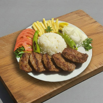 Pilav Üstü Köfte (4 Adet Köfte) görseli