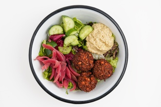Falafel Salata görseli