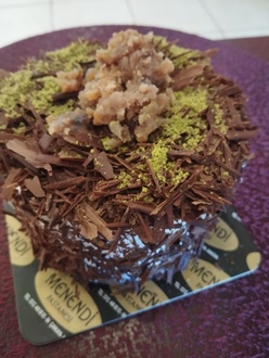 Kestaneli Yaş Pasta (4-6 Kişilik) görseli