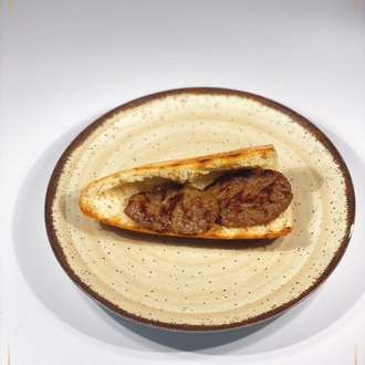 Çeyrek Ekmek Arası Izgara Köfte görseli
