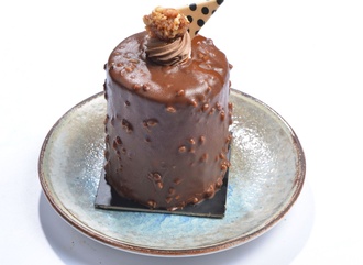 Krokan Çikolatalı Tek Kişilik Pasta görseli