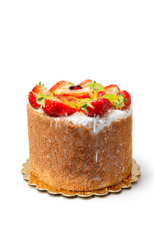 Meyveli Beyaz Pasta (6 Kişilik) görseli