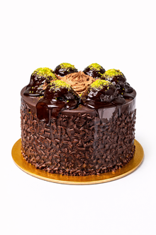 Profiterollü Pasta (8 Kişilik) görseli