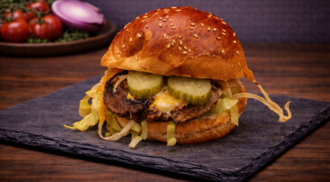 Cheesy & Crazy Smash Et Burger görseli