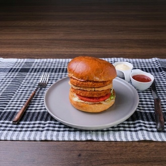 Double Tavuk Burger görseli