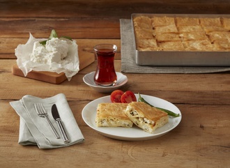 Peynirli Su Böreği görseli