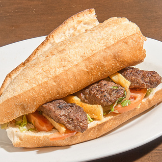 Yarım Ekmek Arası Bol Köfte görseli