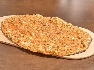 Bol Etli Lahmacun görseli