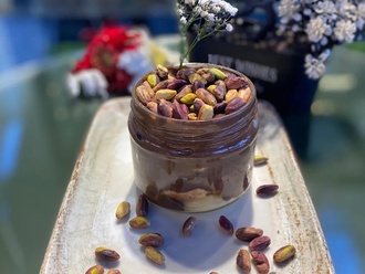 Fıstıklı Cup Profiterol görseli