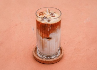 Iced  Toffee Nut Latte (16 Oz.) görseli