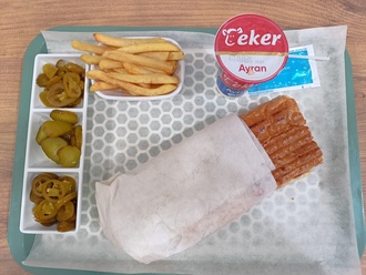 3/4 Ekmek Arası Sucuklu Tost Klasik Menü görseli