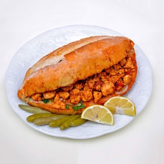 Yarım Ekmek Arası Tavuk Tantuni görseli