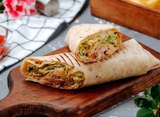 Pesto Soslu Cajun Chicken Roll görseli