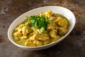 Köri Soslu Tavuk Sote görseli