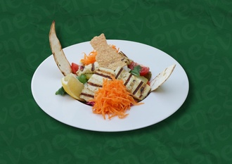 Tavuklu Sezar Salata görseli