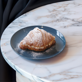 Fıstık Ezmeli Kruvasan görseli