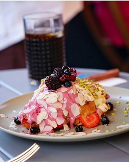 Orman Meyveli Kruvasan görseli