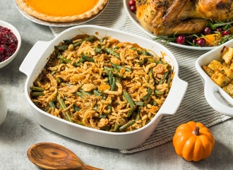 Püre Yatağında Izgara Tavuk & Bulgur Pilavı görseli