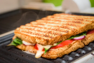 Akdeniz Tost görseli