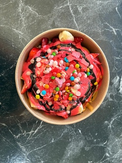 Bubble Waffle Frambuaz Soslu görseli
