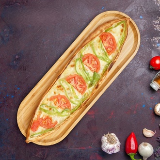 Sebze Kaşarlı Pide görseli