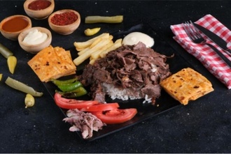 Pilavüstü Et görseli