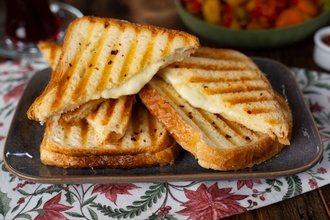 Kaşarlı Tost görseli