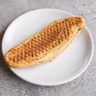Tam Ekmek Arası Kaşarlı Tost görseli