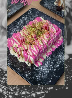 Frambuaz Waffle (Büyük Boy) görseli