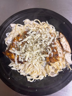Kremalı Mantarlı Tavuklu Spaghetti görseli