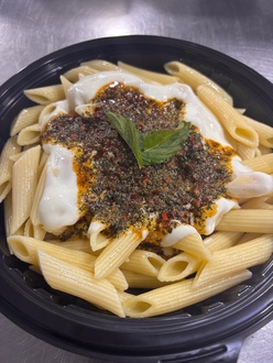 Yoğurt Soslu Penne görseli