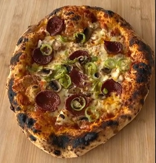 Pepperoni Pizza görseli