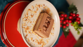 Milk Chocolate Crispy Cake görseli