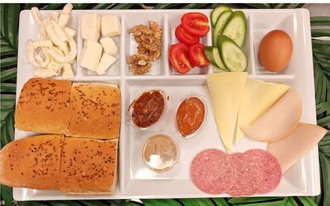 Vitamin Dolu Dolu Kahvaltı Tabağı (18 Çeşit) görseli