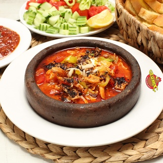 Güveç Piliç Sote görseli